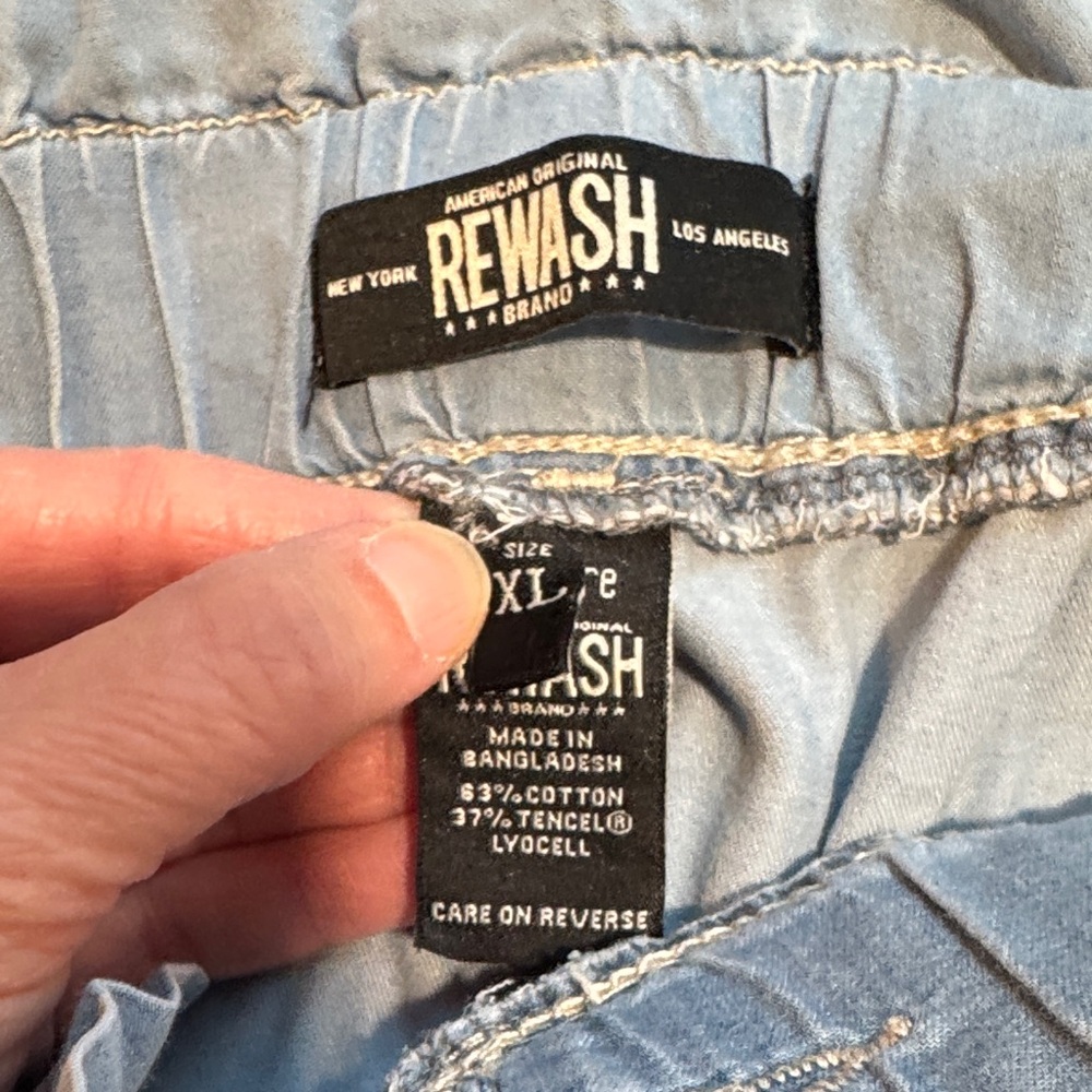 Rewash Women’s Wide Leg Jeans in Light Blue - Picture 2 of 2